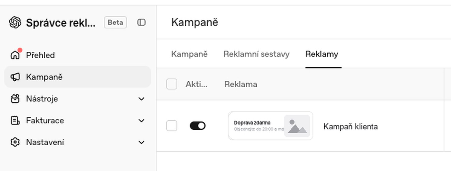 Přehled kampaní ve Správci reklam OpenAI s běžící reklamou